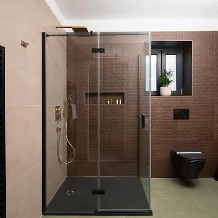 Twins Amphitheatre *