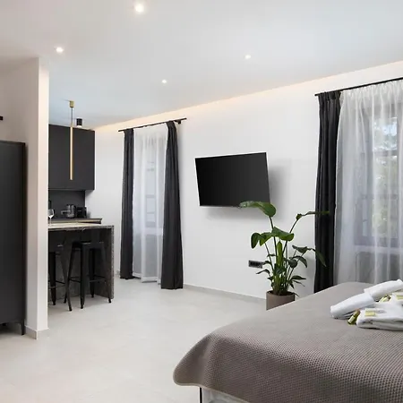 Twins Amphitheatre Apartman *