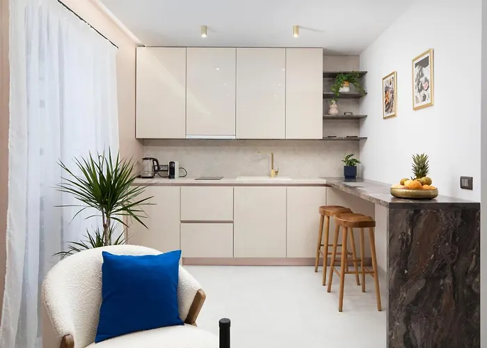 Twins Amphitheatre * Pula