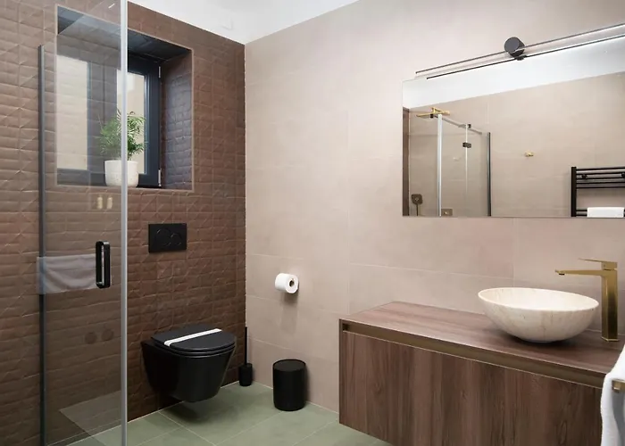 Twins Amphitheatre *